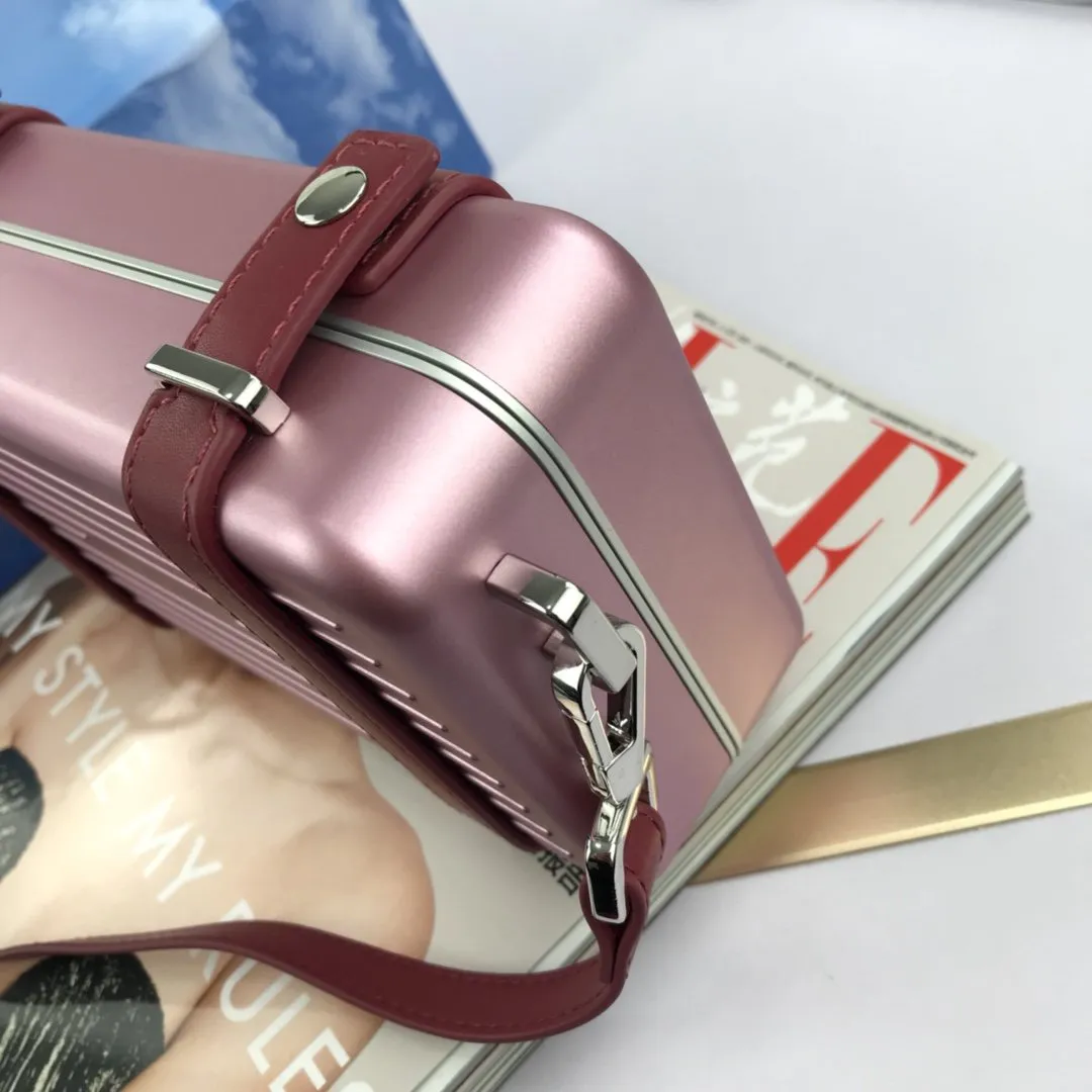 Designer Handbags DR 084